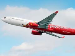 Vietjet offers one-year free airfare to women's football team