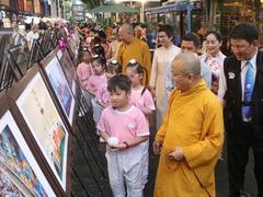 HCMC photography exhibition showcases Buddhist way of life
