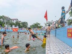 Making a splash to cool off heat of the summer