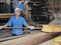 Polish bread flourishes among specialties in Nam Đinh Province