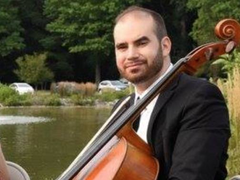 American cellist's album combines traditional and contemporary