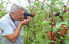 Making people smile is an achievement: British photographer