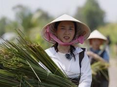 Young artists honour traditional crafts of Mekong Delta on YouTube show