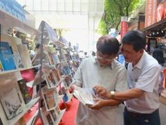 HCM City book street achieves record-breaking revenue