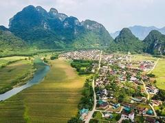 Tân Hóa shines bright as top tourism village