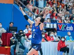 Volleyball star Thúy ready to serve her country