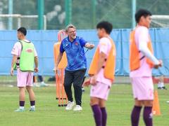 Việt Nam target Asian Cup knockout stage