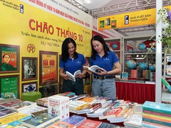 Book exhibition marks 70th Hà Nội’s Liberation Day anniversary