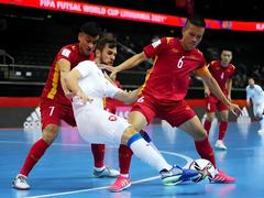 Golden Ball to push captain Hòa to futsal success