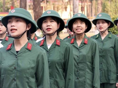 First days of military service for female recruits