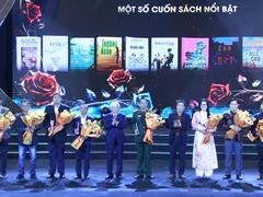 Outstanding artists, writers honoured in Bắc Giang