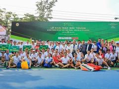 Amateur tennis players compete to strengthen cooperation, support needy people