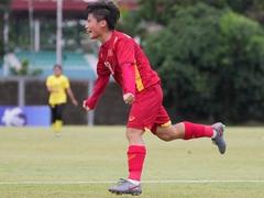 Striker Chuyên to make Asian debut milestone