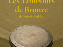 French professor's book on bronze drums launched in Việt Nam