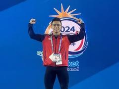 Weightlifter Vinh secures Olympic spot for Việt Nam