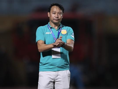 Nam Định coach admits woes after shock loss to Hải Phòng