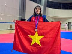 Khiêm secures Asian taekwondo championship gold