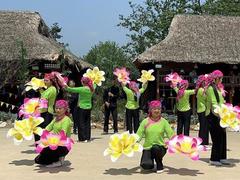 Sông Hồng Festival 2024 promotes cultural exchange between Việt Nam and China