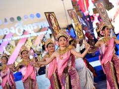 Thailand aims to attract over 40 million travelers next year