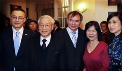 Oversea artist recalls unforgettable memory with Party leader Nguyễn Phú Trọng