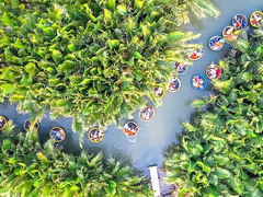 Hội An coracle ride among world's best experiences