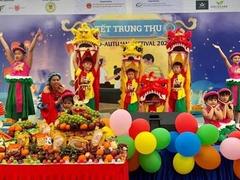 Overseas Vietnamese in Singapore enjoy Mid-Autumn Festival