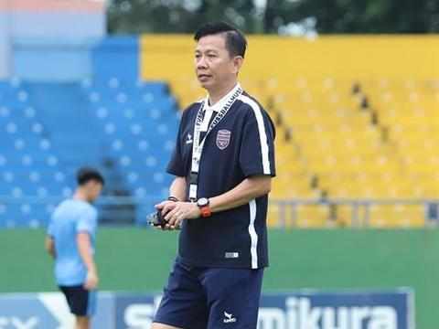 Coach Tuấn sets to rebuild Bình Dương, dreams to sign Luka Modric