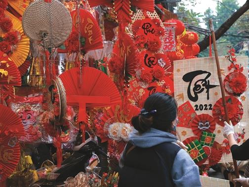 Hàng Mã street decked out in red ahead of the Lunar New Year