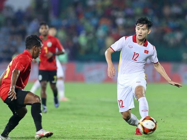 Tài dreams of V.League after international success